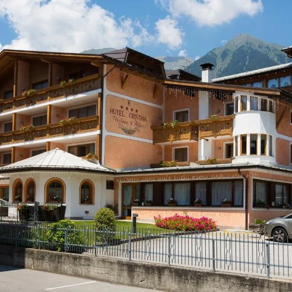 Hotel Cristina，位于Pelugo的酒店