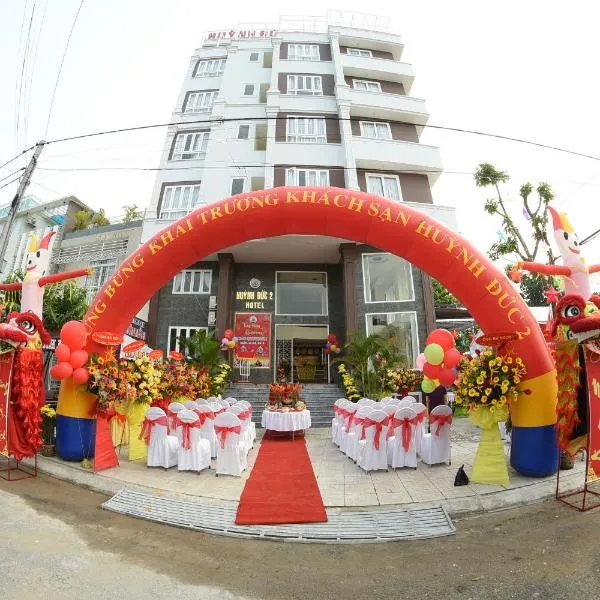 Huynh Duc 2 Hotel，位于Thanh Bình的酒店