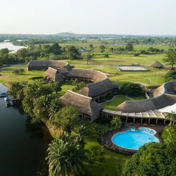 The Royal Senchi Hotel and Resort，位于Akosombo的酒店