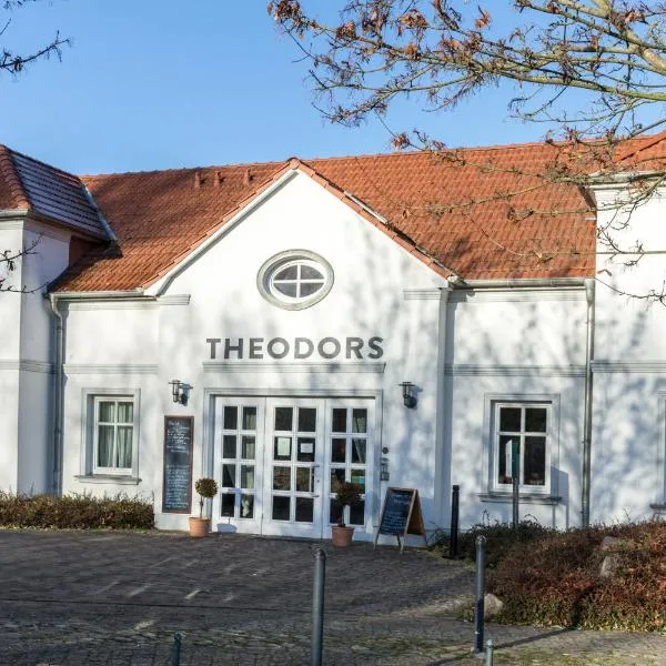 THEODORS Boutique Hotel，位于Linum的酒店