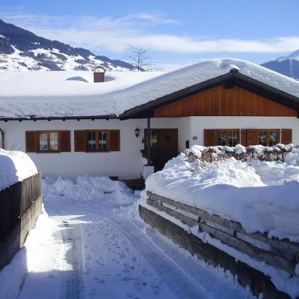 Montafon Alpen Chalet，位于施伦斯的酒店