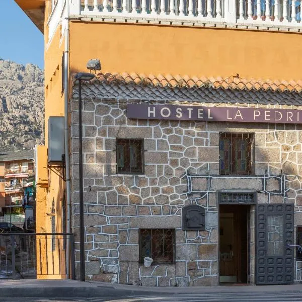 Hostel La Pedriza，位于曼萨纳雷斯-埃尔雷亚尔的酒店