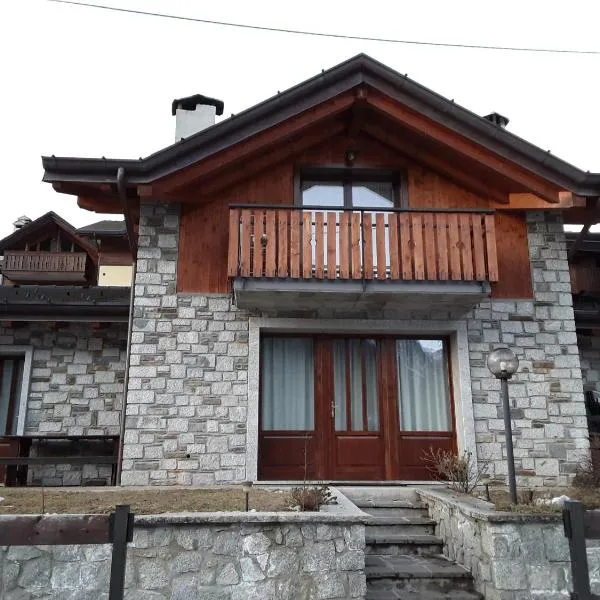 Casa vacanze Emilio，位于泰穆的酒店