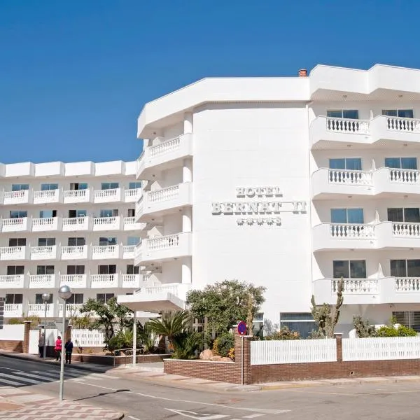 Hotel Bernat II 4*Sup，位于滨海阿雷尼斯的酒店