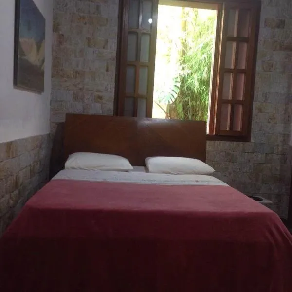 Sefiroh Hostel，位于Teixeiras的酒店