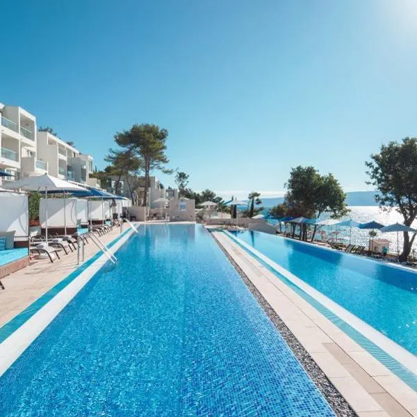 Girandella Valamar Collection Resort，位于拉巴克的酒店