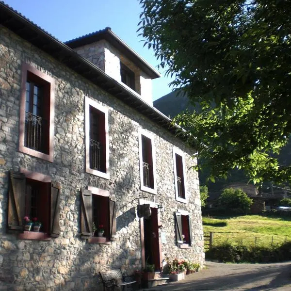 Hotel Rural Genestoso，位于Gédrez的酒店