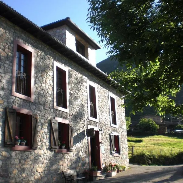 Hotel Rural Genestoso，位于Valle de Lago的酒店