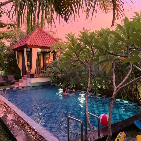 Villa Rosseno - Evelyn Private pool and Garden，位于日惹的酒店