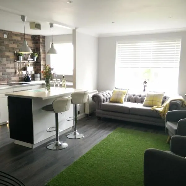 Boutique Coastal appt nr Edinburgh，位于Saint Davids的酒店