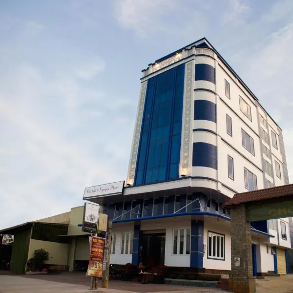 Hotel Nguyên Phước，位于Plei Gơl的酒店