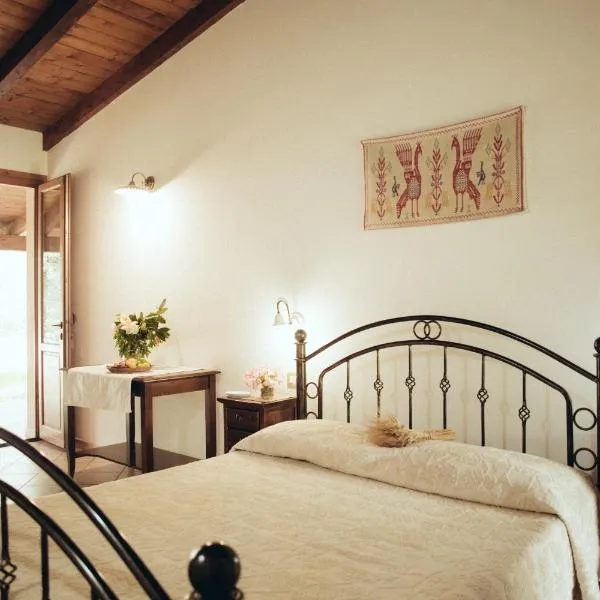 苏勒娜西酒店，位于Solèminis的酒店