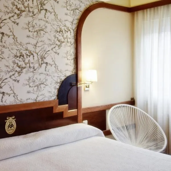 马日亚路易撒酒店，位于维拉贡扎罗-佩德纳雷斯的酒店