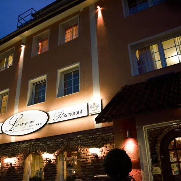 蓝德霍夫酒店，位于施韦尔姆的酒店