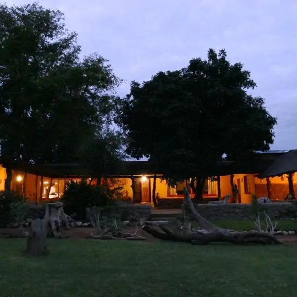 Adonsonia Lodge，位于Grietjie Nature Reserve的酒店