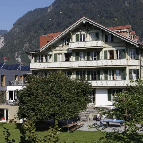 Chalet Hostel @ Backpackers Villa Interlaken，位于米伦的酒店