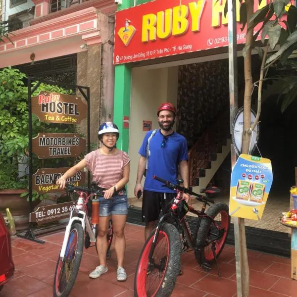 Ruby Hostel，位于Bản Man的酒店