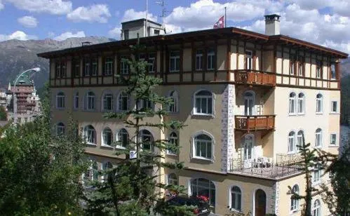 索尔达纳拉酒店，位于Sankt Moritz-Bad的酒店