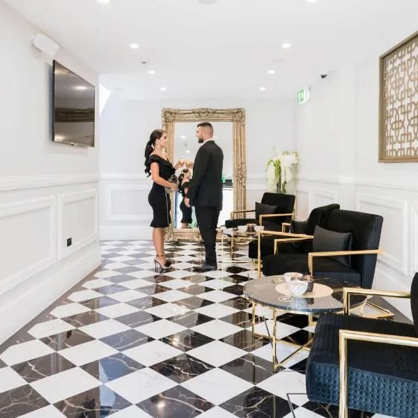 Holiday Inn & Suites - Parramatta Marsden Street, an IHG Hotel，位于城堡山的酒店