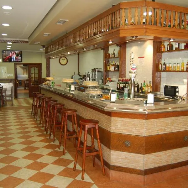 比达索阿酒吧旅馆及餐厅，位于伊伦的酒店