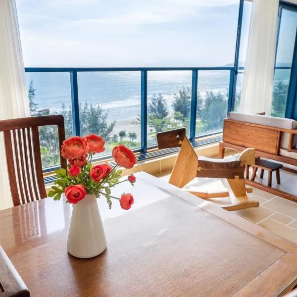 听海居 . 双月湾 270°超一线正海景高端品质度假屋，位于惠东的酒店