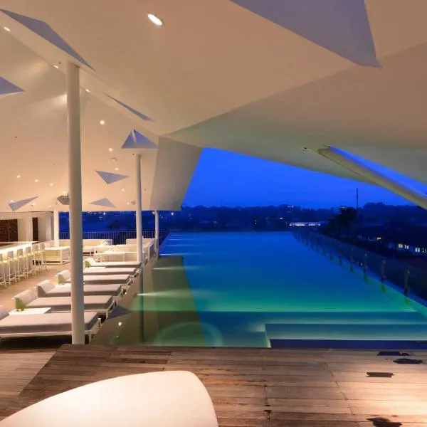 IZE Seminyak by LifestyleRetreats，位于塞米亚克的酒店