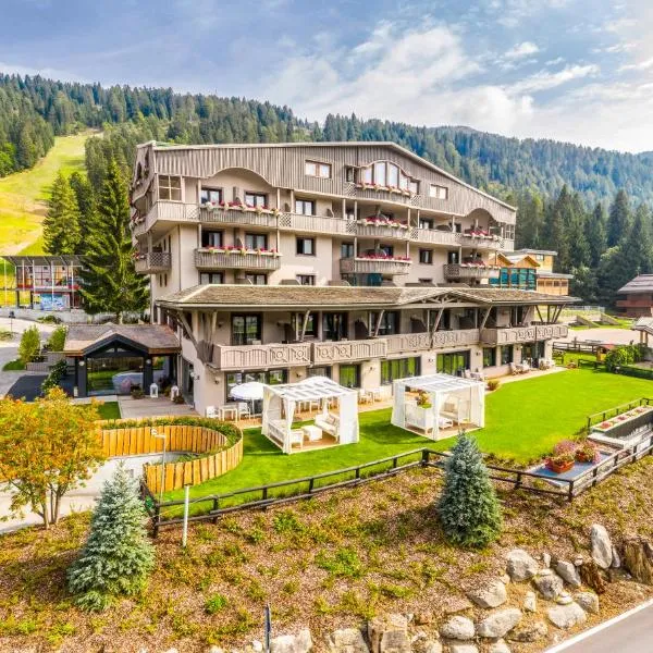 斯皮娜蕾酒店，位于摩德纳迪-坎皮格里奥的酒店