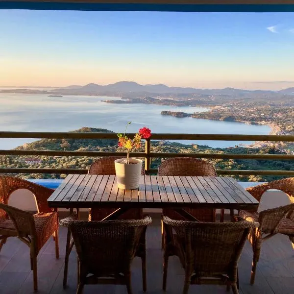 House Teigan of Villa Intaba Breath Taking Sea Views Corfiot Riviera Corfu Island Greece with Pool close to Ipsos Beach，位于科孚镇的酒店