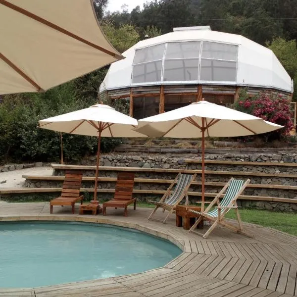 Biosfera Lodge，位于Caleu的酒店