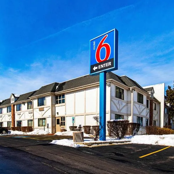 芝加哥西北部6号汽车旅馆 - 帕拉丁，位于苏黎世湖的酒店