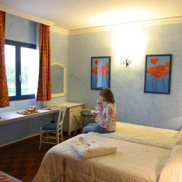 Hotel Nautico Pozzallo，位于Casa Serrafiori的酒店