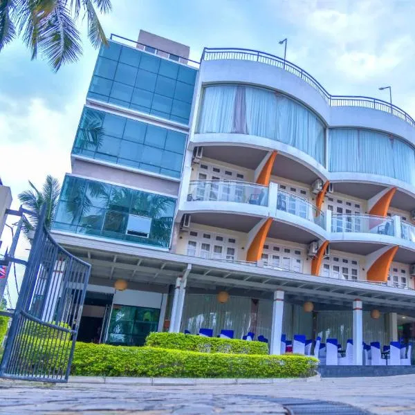 锡兰海酒店，位于Moraketiara的酒店