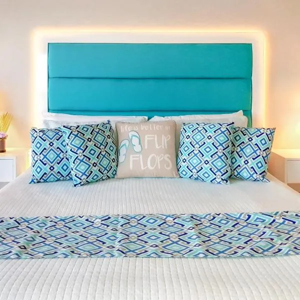 Luxe Beach Resort，位于Scarlett Hall的酒店