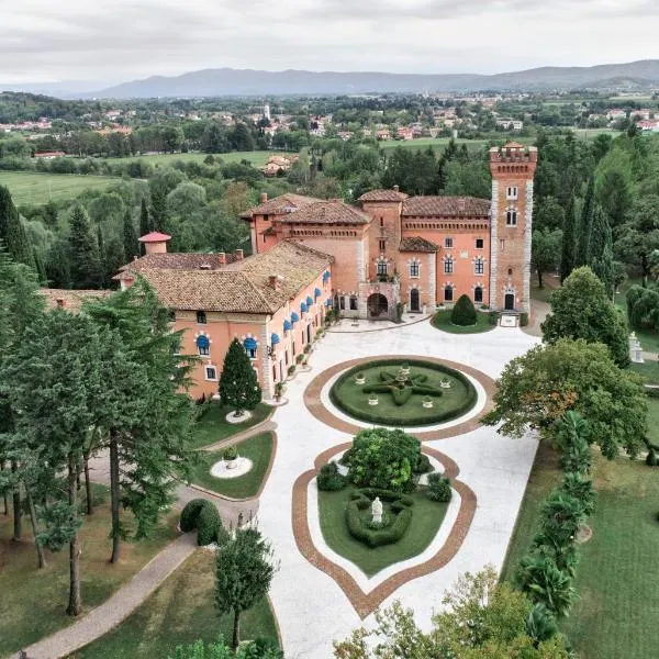 Castello Di Spessa - Residenze d'epoca，位于Ruttàrs的酒店