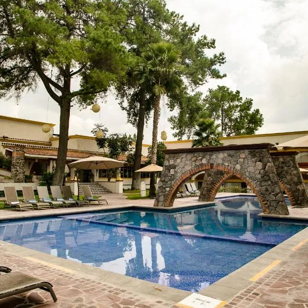 安杰利斯因佩里奥酒店，位于Pantoja的酒店