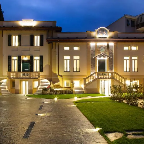 Villa 1900，位于圣玛格丽塔-利古雷的酒店