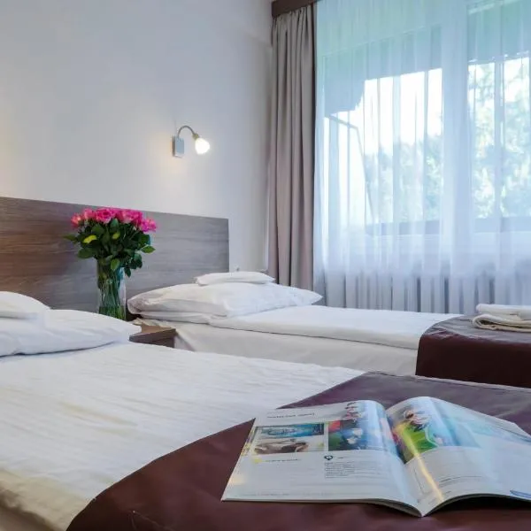 Hotel***NAT Piwniczna Zdrój，位于皮夫尼奇纳的酒店