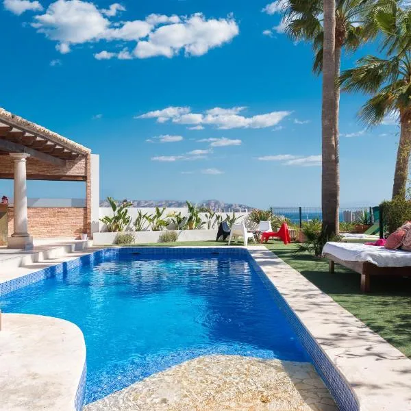 Villa exclusiva con espectaculares vistas al Mediterráneo，位于卡拉德费斯特拉特的酒店