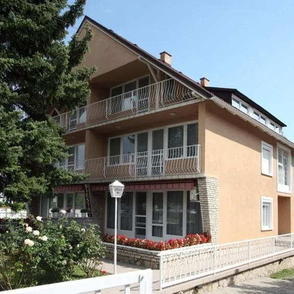 Siesta Apartmanház Balatonfüred，位于扎马迪的酒店