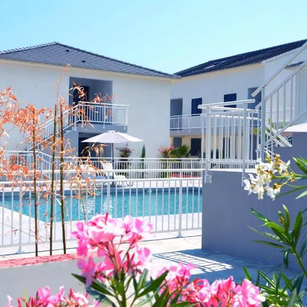 Residence Marea Resort，位于圣玛丽亚波焦的酒店