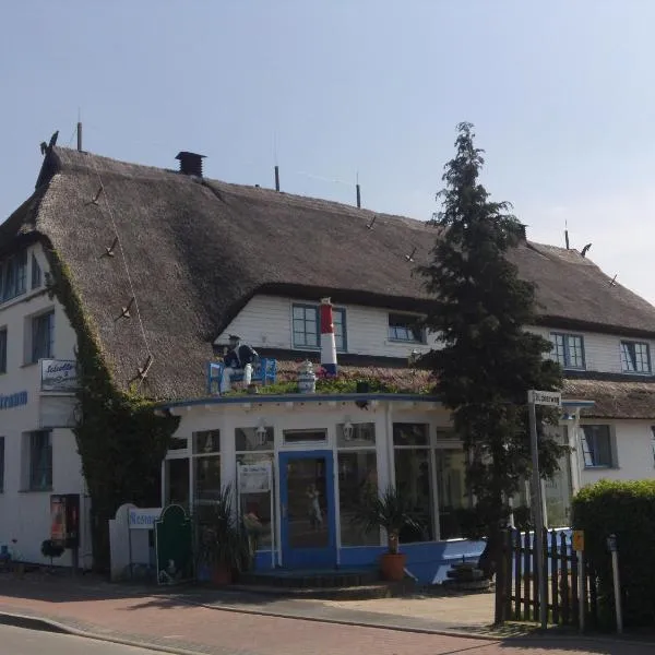 Landhotel Ostseetraum & Fewo，位于宁哈根的酒店