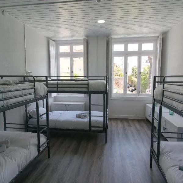 Change The World Hostels - Cascais - Estoril，位于蒙特卡罗埃斯托里尔的酒店