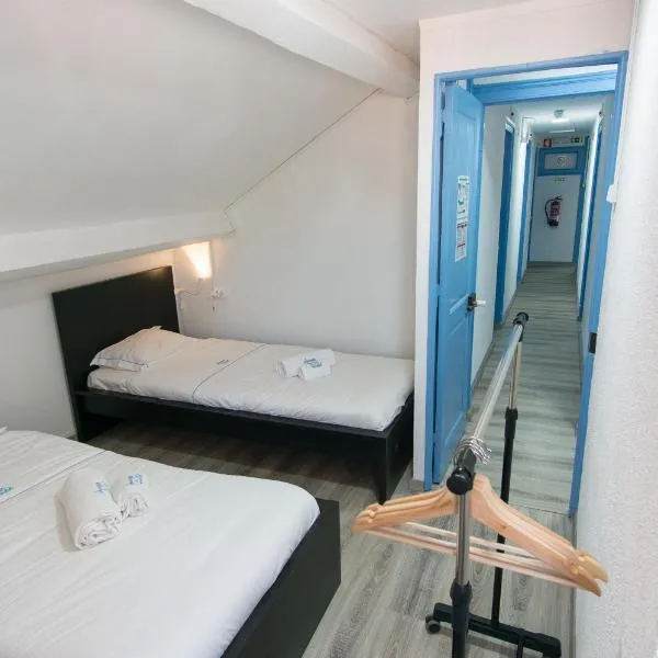 Change The World Hostels - Cascais - Estoril，位于蒙特卡罗埃斯托里尔的酒店