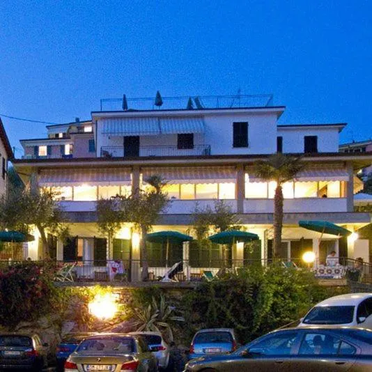 Miramaretellaro，位于特拉罗的酒店