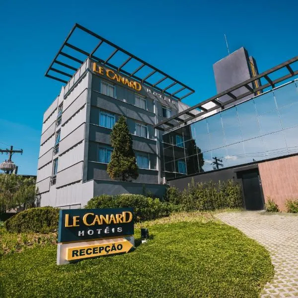Le CanarD Joinville，位于Tornos do Pinto的酒店