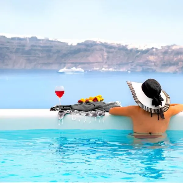 CAPE 9 Villas & Suites，位于阿克罗蒂里的酒店