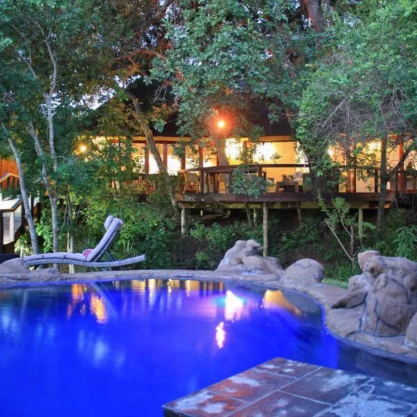 Kusudalweni Safari Lodge & Spa，位于Mbabat的酒店