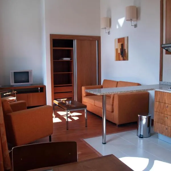 杜热雷什·里贝罗公寓式酒店，位于Carvalheira的酒店