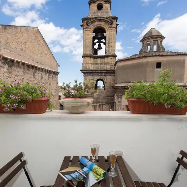 Overseas - Penthouse - Appartamento Attico - Palazzo San Matteo - Palermo，位于巴勒莫的酒店