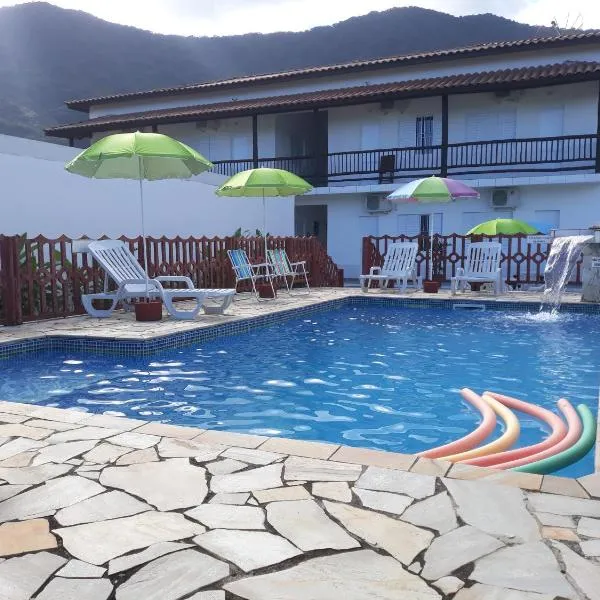 Estúdio em maresias com ar condicionado e piscina，位于卡拉瓜塔图巴的酒店